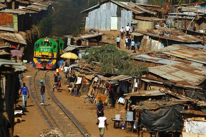 KIBERA SLUM TOUR-A JOURNEY INTO RESILIENCE AND COM...